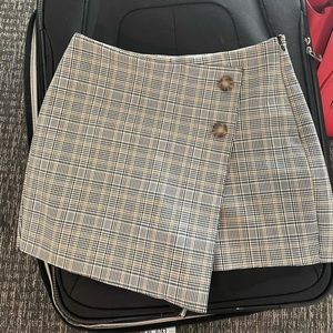 Zara plaid skirt skort size small